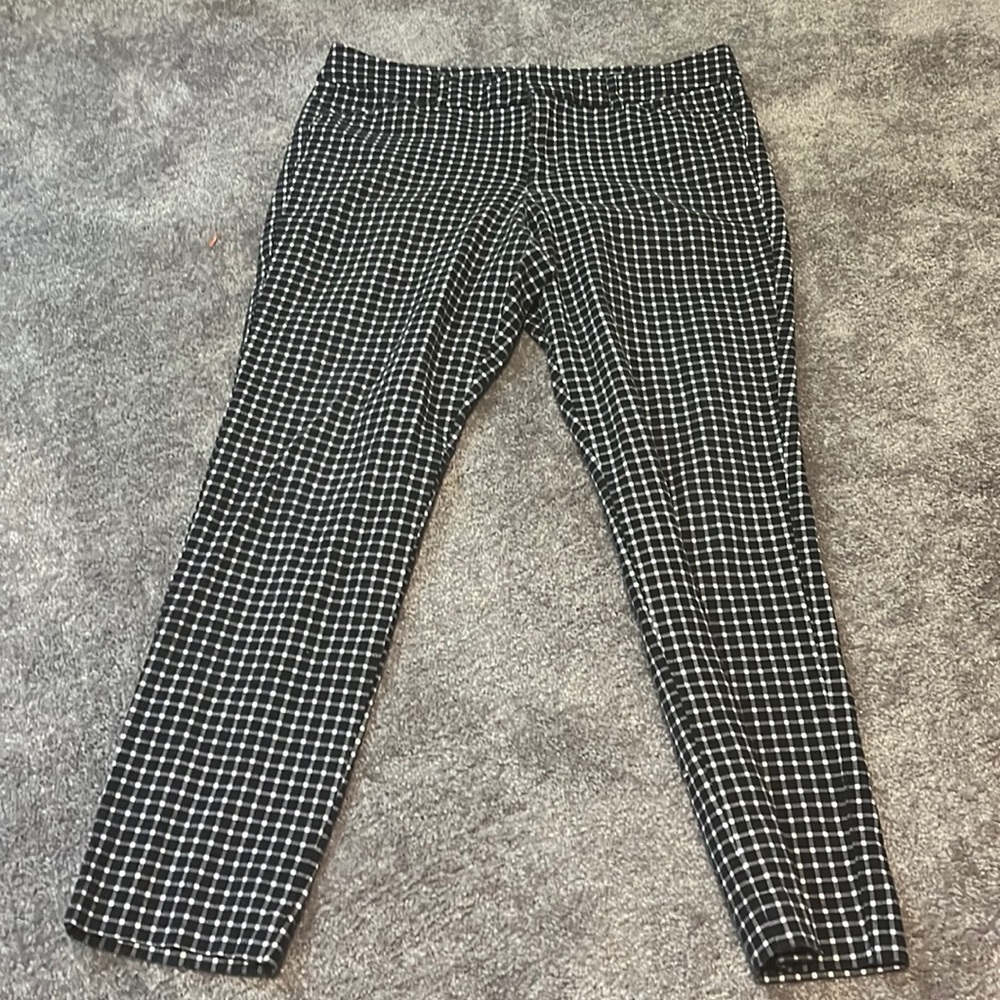 Old navy casual pants, size 8